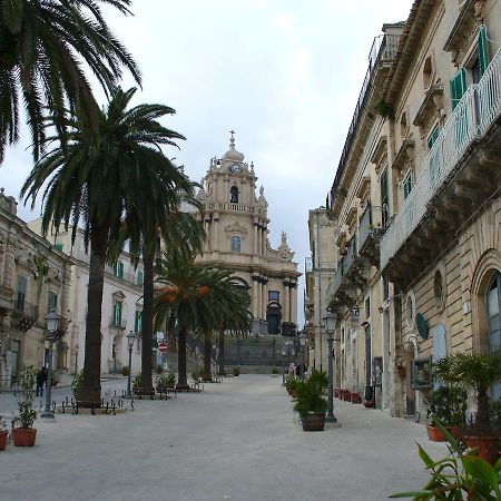 Bed and Breakfast Giumbabulla Luxury House Ragusa Exterior foto
